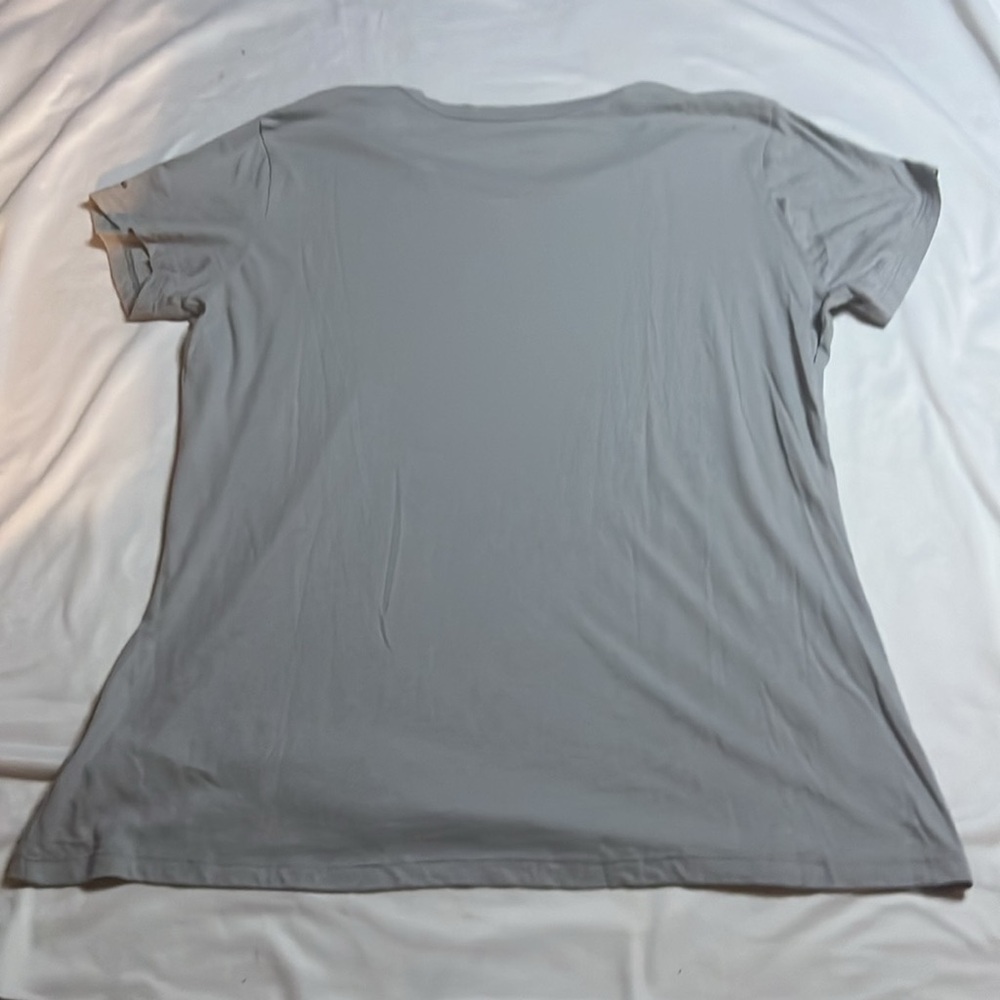 Columbia Short Sleeved Tshirt - Picture 9 of 9
